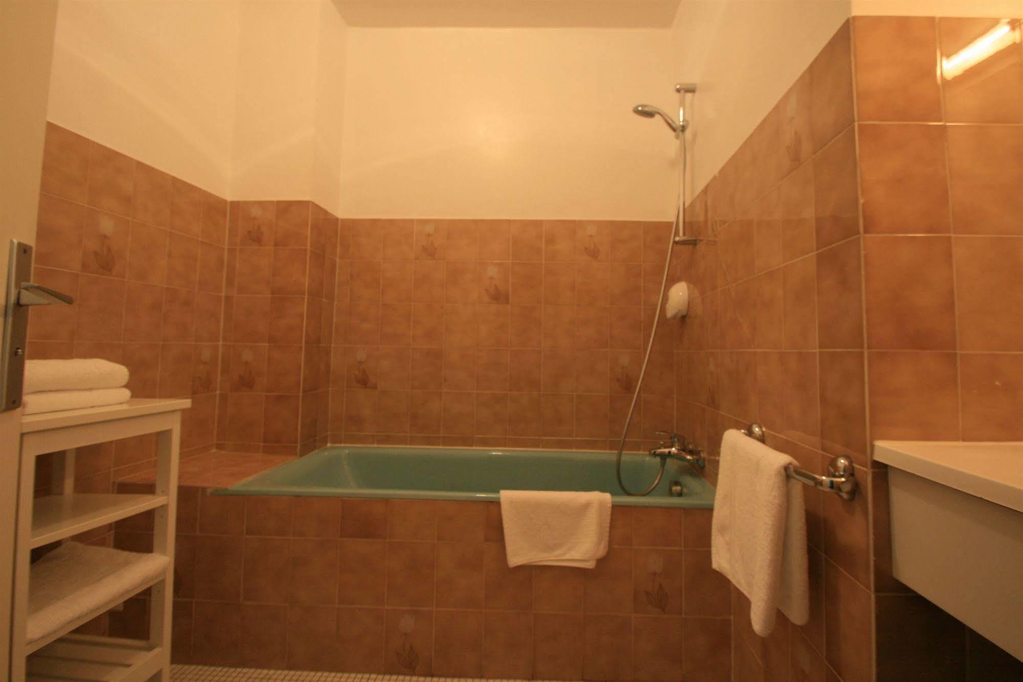 Auberge Du Cabestan Hotel 奥迪耶纳 外观 照片